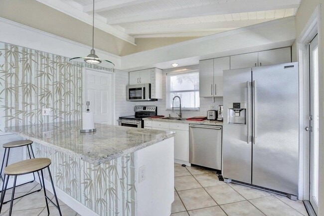 property at 1733 SW 5th Ct