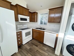 8531 Kittyhawk Ave in Los Angeles, CA - Building Photo - Building Photo