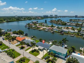 7850-7852 2nd Ave S in St. Petersburg, FL - Building Photo - Building Photo