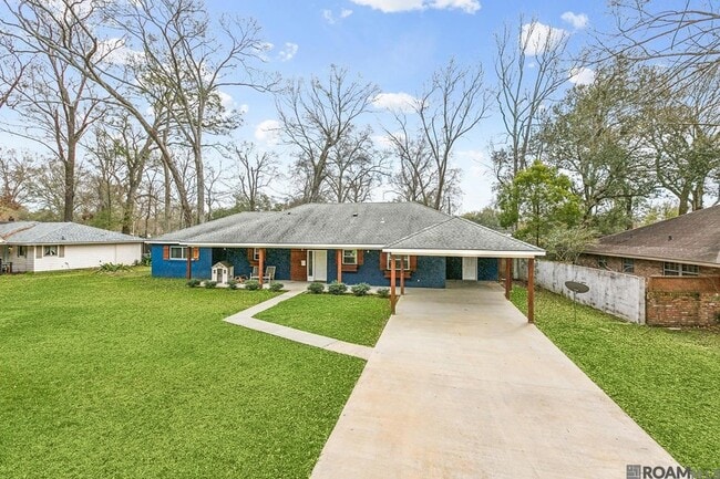 9152 Woodbine St in Baton Rouge, LA - Building Photo - Building Photo