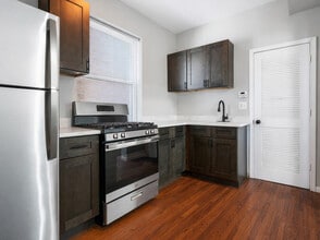 5431 S Indiana Ave in Chicago, IL - Building Photo - Building Photo