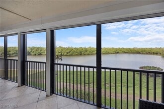 15 Bluebill Ave in Naples, FL - Building Photo - Building Photo