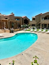 1745 E Glenn St, Unit 237 in Tucson, AZ - Foto de edificio - Building Photo