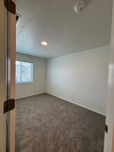 3718 S Roosevelt Pl in Kennewick, WA - Building Photo - Building Photo