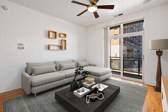 1515 S Halsted St in Chicago, IL - Building Photo - Building Photo