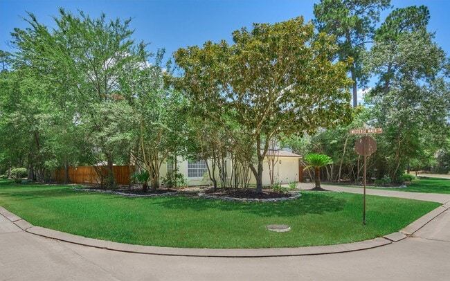 property at 38 Larks Aire Pl