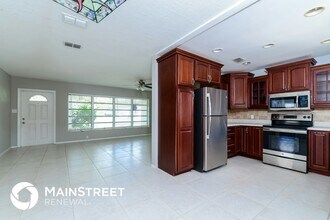 1805 16th Ave Dr W in Bradenton, FL - Building Photo - Building Photo