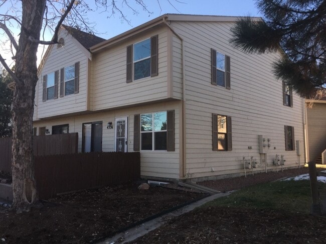 property at 4336 Hunting Meadows Cir