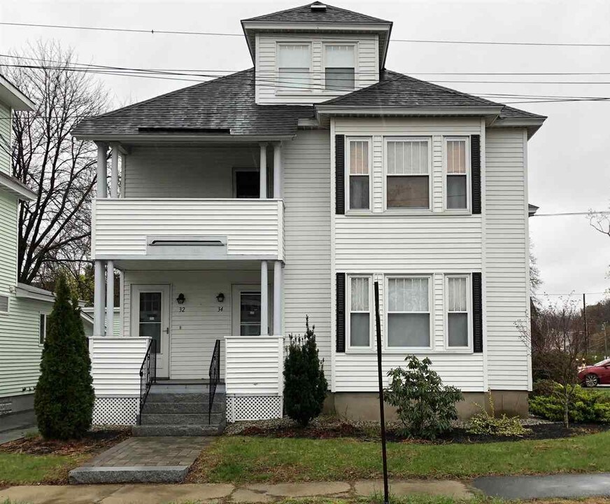 34 McDuffie St in Manchester, NH - Building Photo