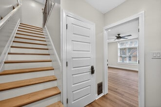 305 W Exchange St in Sycamore, IL - Building Photo - Building Photo