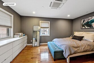 2112 33rd St in Queens, NY - Building Photo - Building Photo