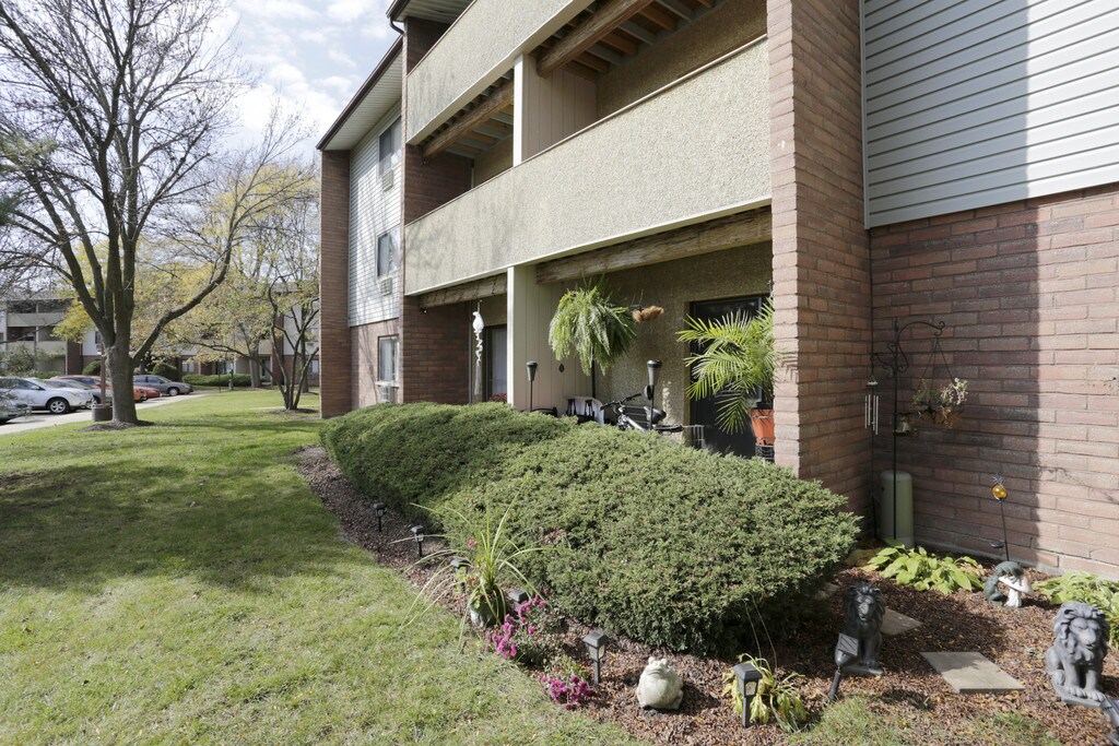 Idyllwild Apartments Darien, IL Apartments