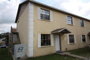 9418 N 50th St in Tampa, FL - Building Photo