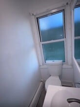 746 Maple St, Unit 3 in Bridgeport, CT - Building Photo - Building Photo