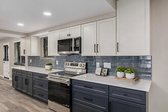 6976 Braun Ct in Arvada, CO - Building Photo - Building Photo