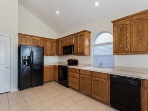 3804 Wellsburg Way in Fort Worth, TX - Foto de edificio - Building Photo