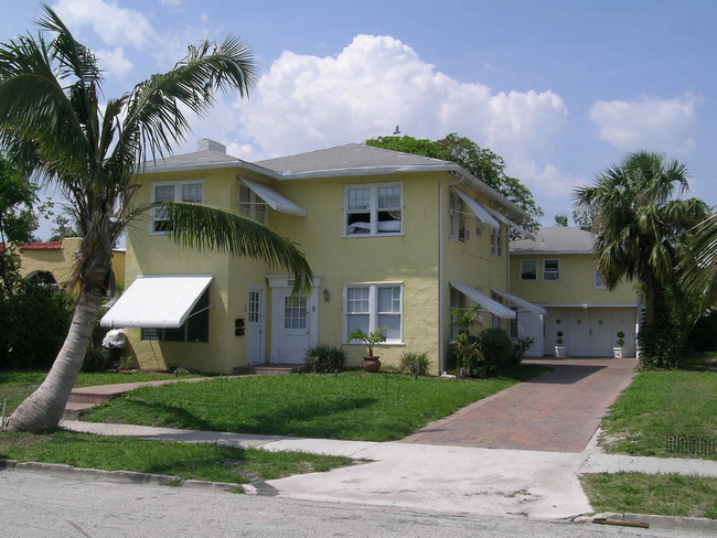 521 Kanuga Dr in West Palm Beach, FL - Building Photo - Building Photo