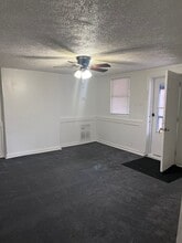 112 2nd St in Laurinburg, NC - Building Photo - Building Photo