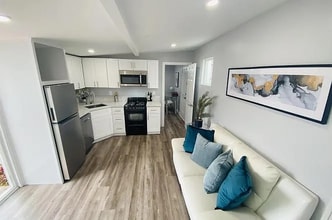 1333 Nashville St in San Diego, CA - Foto de edificio - Building Photo