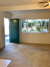 Chestnut Avenue Apartments in Palo Alto, CA - Building Photo - Building Photo