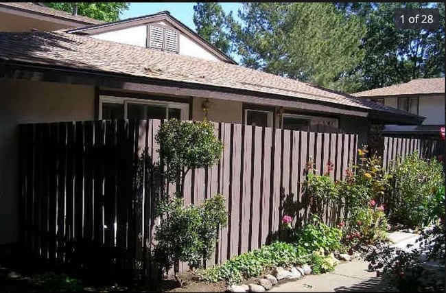property at 5468 Roundtree Pl
