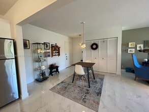 2230 NE 56th Pl in Fort Lauderdale, FL - Building Photo - Building Photo