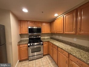 1201 N Garfield St in Arlington, VA - Building Photo - Building Photo