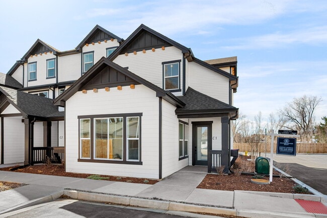 Hidden Acres Townhomes in Arvada, CO - Building Photo - Building Photo