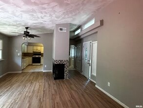 2224 North St in Pekin, IL - Building Photo - Building Photo