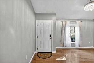 4 Starling Dr in Daytona Beach, FL - Building Photo - Building Photo