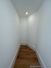 3 Mossland St, Unit 3 in Somerville, MA - Building Photo - Building Photo