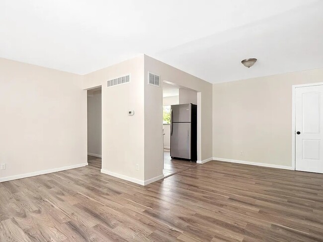 1240 Mullanphy Ln in Florissant, MO - Building Photo - Building Photo