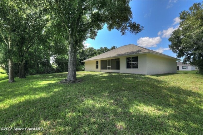 8626 102nd Ct in Vero Beach, FL - Building Photo - Building Photo