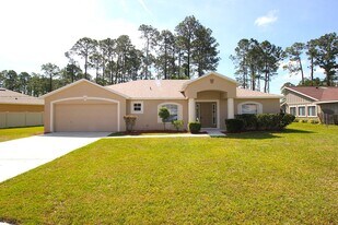 32 Ryding Ln in Palm Coast, FL - Building Photo