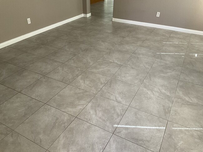 5522 Jacobs Field St in Las Vegas, NV - Building Photo - Building Photo