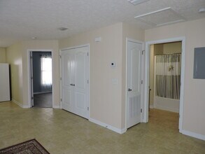 121 Half Acre Ln in Panama City Beach, FL - Foto de edificio - Building Photo
