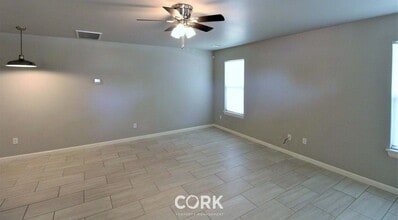 1013 E Edwards St in Edmond, OK - Building Photo - Building Photo