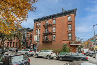 499 Henry St in Brooklyn, NY - Building Photo - Building Photo