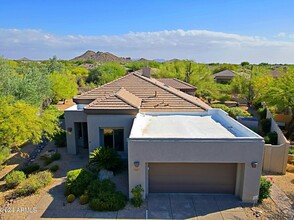 6985 E Purple Shade Cir in Scottsdale, AZ - Foto de edificio - Building Photo