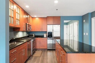 1125 Maxwell Ln in Hoboken, NJ - Foto de edificio - Building Photo