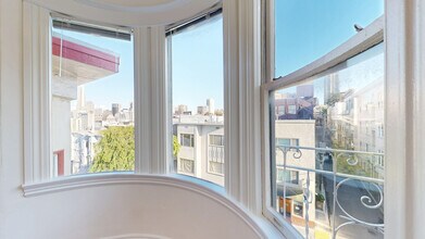 1048 Pacific Ave in San Francisco, CA - Building Photo - Building Photo