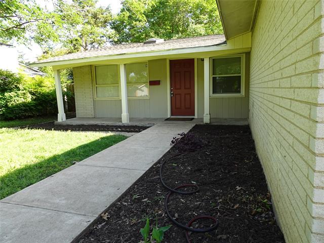 property at 811 Vinecrest Ln