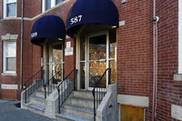 585-593 Broadway in Chelsea, MA - Foto de edificio - Building Photo