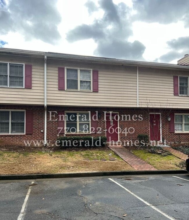 property at 2180 Kings Gate Cir SW