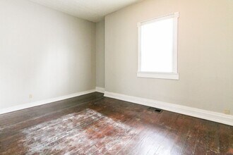 811 N King St in Muncie, IN - Building Photo - Building Photo