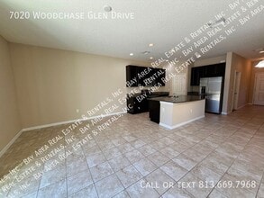 7020 Woodchase Glen Dr in Riverview, FL - Building Photo - Building Photo