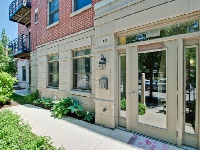 property at 1451 S Halsted St