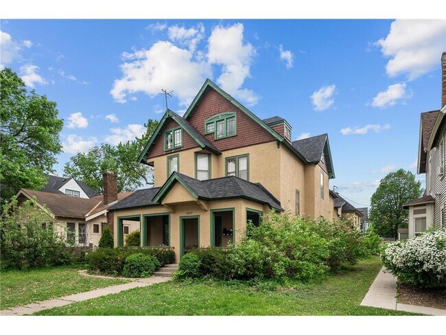 3212 1st Ave S in Minneapolis, MN - Building Photo - Building Photo