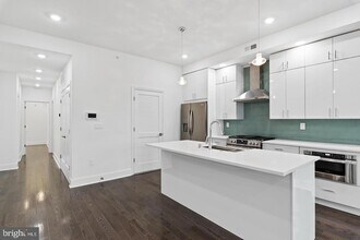 1335 N Franklin St, Unit 3 in Philadelphia, PA - Building Photo - Building Photo