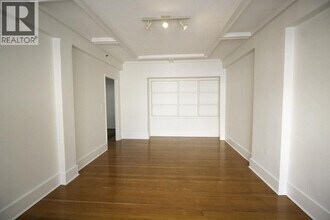 777 Burrard St in Vancouver, BC - Building Photo - Building Photo